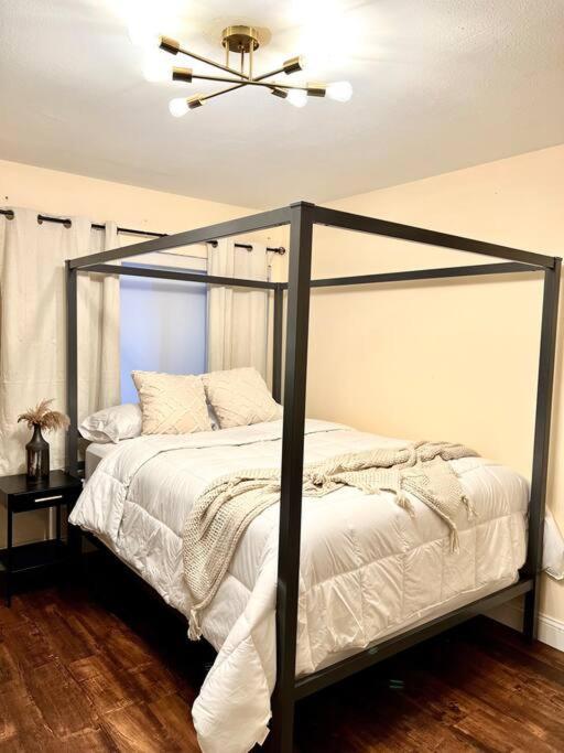 Apartamento Elegant Hollywood Retreat - Spacious 2br 2ba With Resort-style Amenities *