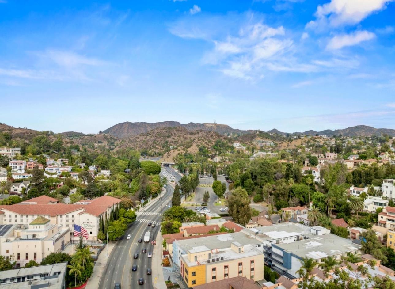 Apartamento Elegant Hollywood Retreat - Spacious 2br 2ba With Resort-style Amenities Los Ángeles